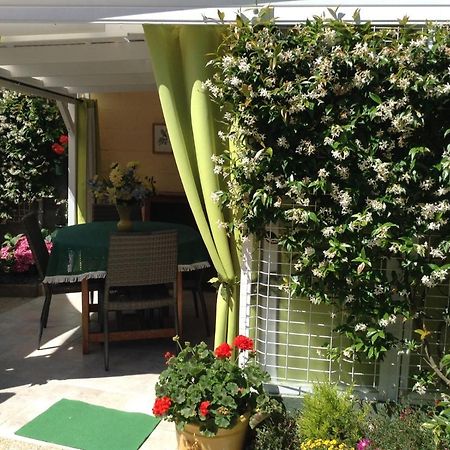 La Maison S'Apelle Le P'Tit Nid Granville Esterno foto